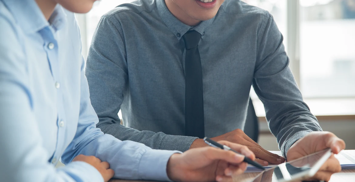 How to Structure Your Roofing Company Offer Around Financing​ Image